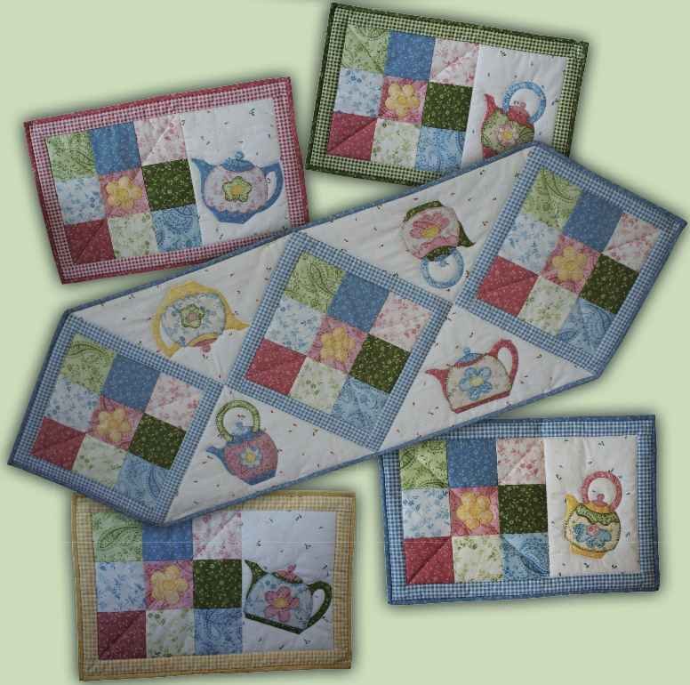 Teapot Table Runner and Placemats